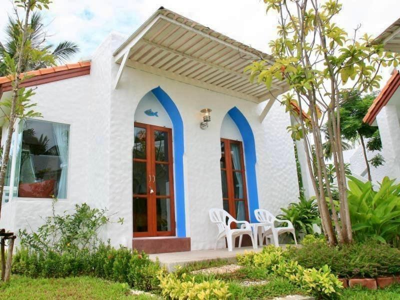 Baanmontra Beach Resort - Bankrut Ban Krut (Prachuap Khiri Khan) Exterior foto