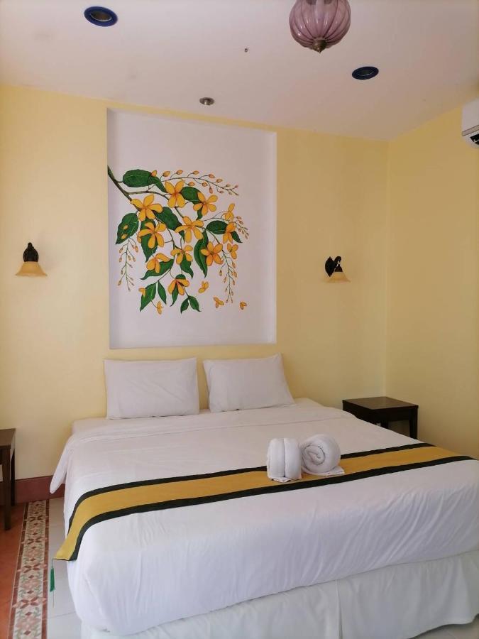 Baanmontra Beach Resort - Bankrut Ban Krut (Prachuap Khiri Khan) Exterior foto