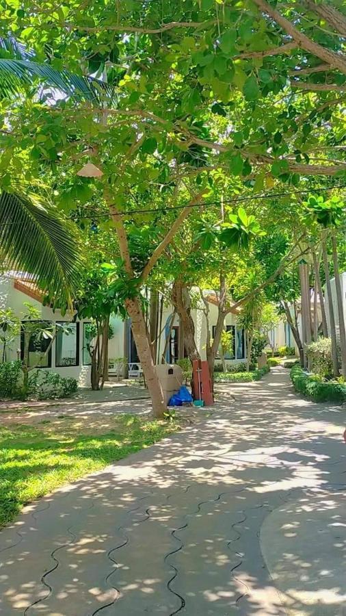 Baanmontra Beach Resort - Bankrut Ban Krut (Prachuap Khiri Khan) Exterior foto