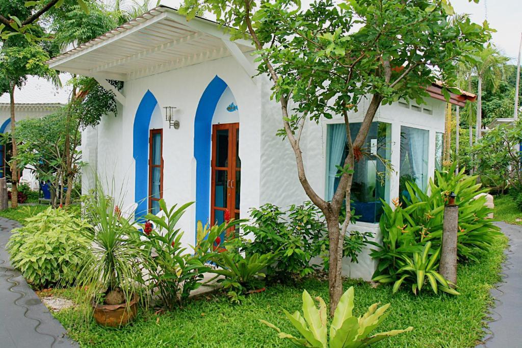 Baanmontra Beach Resort - Bankrut Ban Krut (Prachuap Khiri Khan) Quarto foto